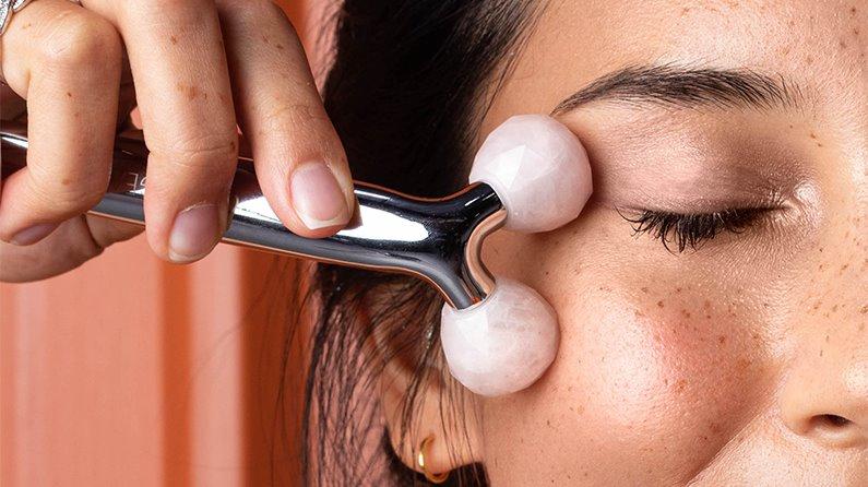 On a Roll: Our Guide to using the GLOWQUARTZ